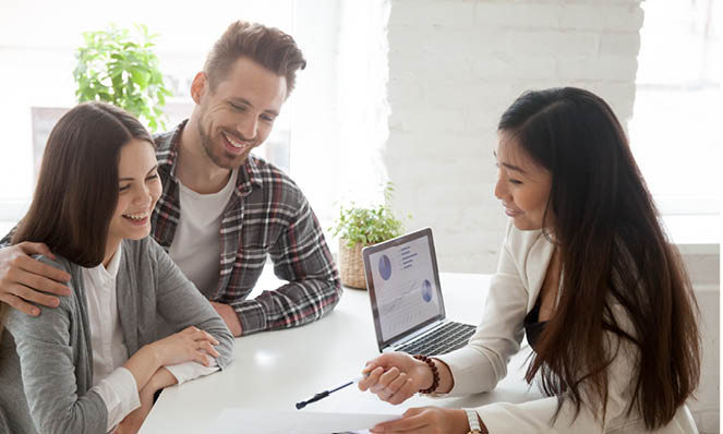 young-couple-consultation-with-mortgage-lender