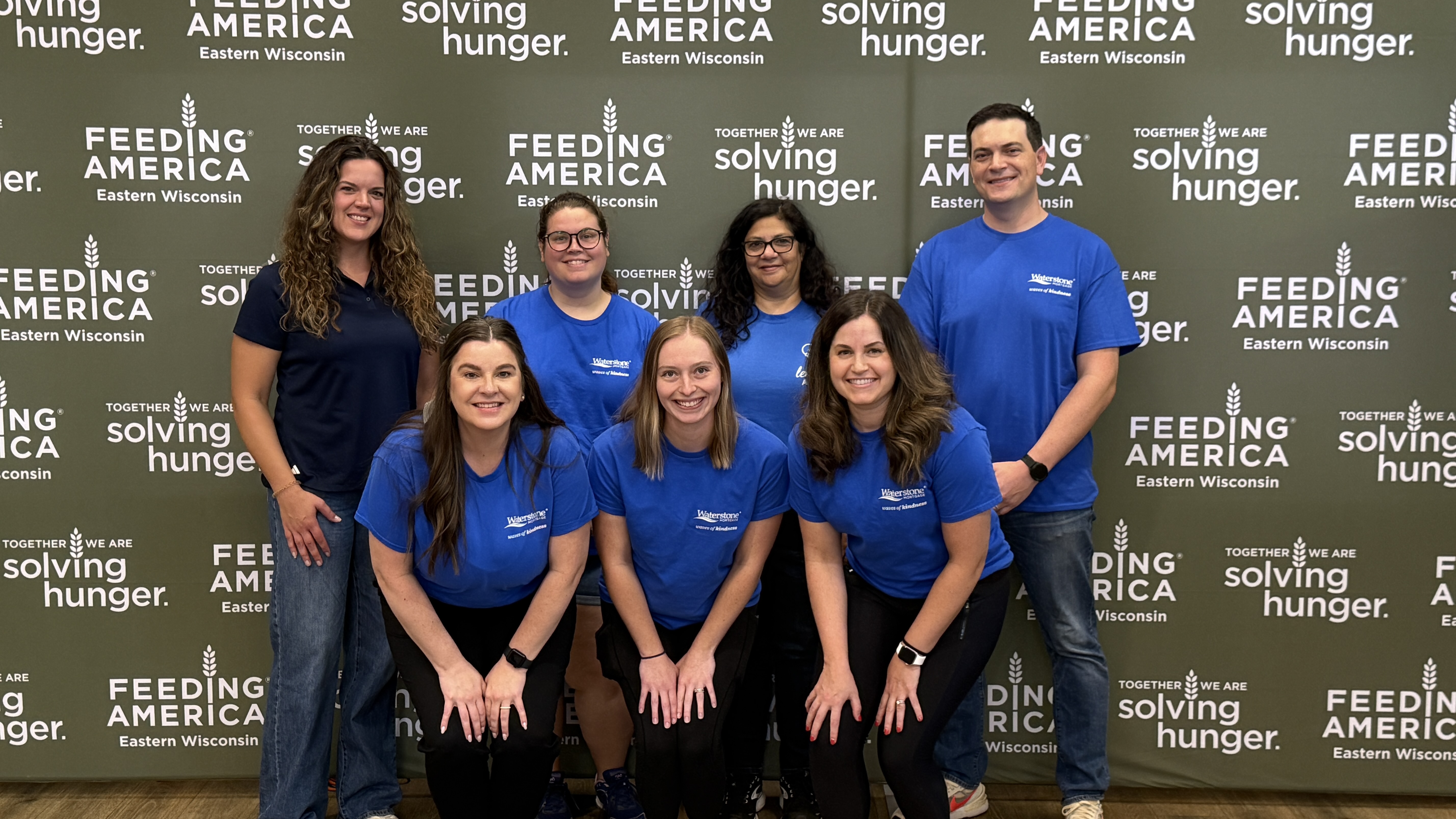 Waterstone Mortgage Home Office employees volunteer at Feeding America